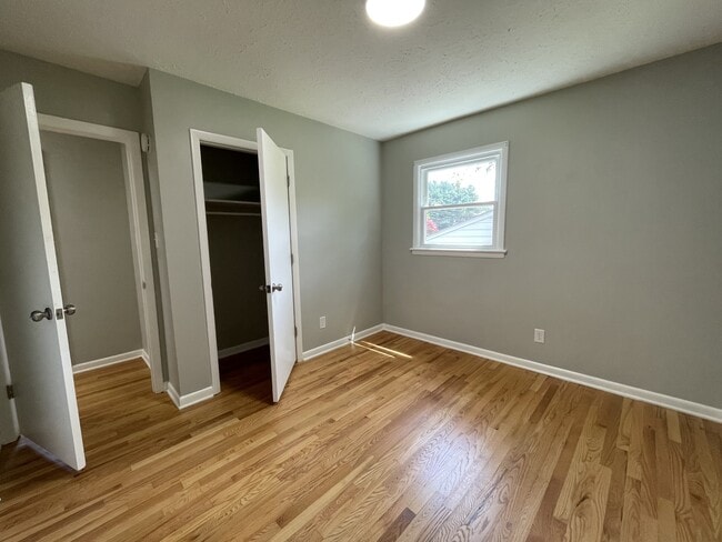 Building Photo - 5900 Edgewood Ave