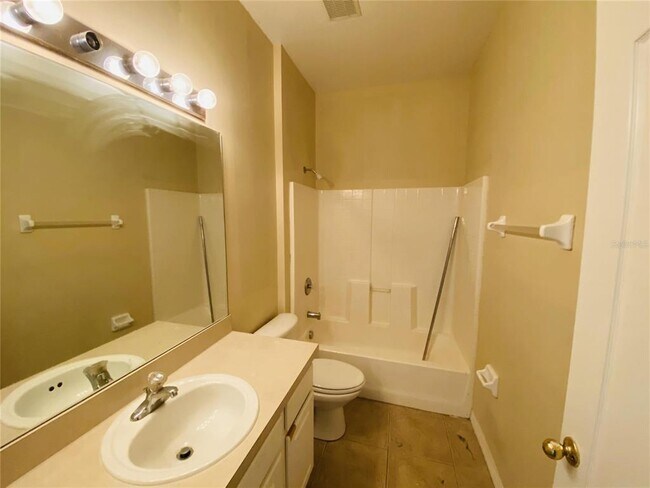 Building Photo - 3818 Blue Dasher Dr