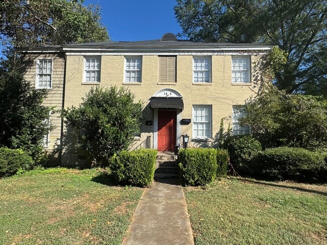 Primary Photo - Large Cloverdale Apartment