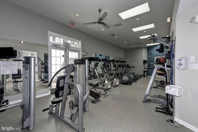 Building Photo - 8 S Van Dorn St