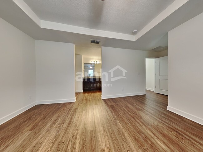 Building Photo - 8547 Highfield Ave