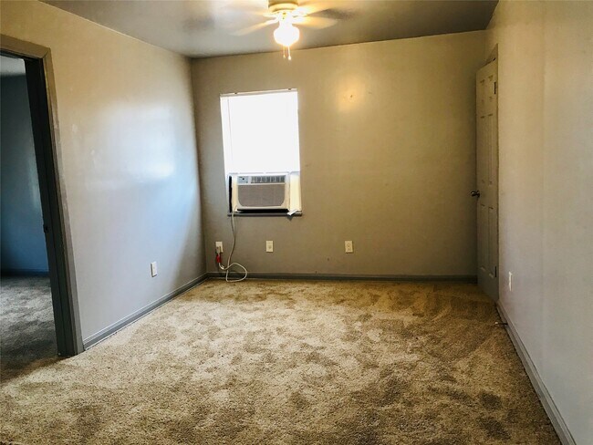 Building Photo - 8717 Spaulding St