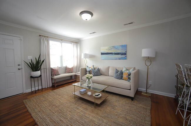 Building Photo - Two Bedroom Cottage - Five Points East, Raleigh, NC - Inside the Beltline!