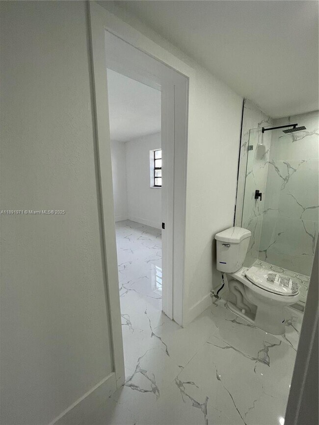 Building Photo - 20426 SW 85th Ave