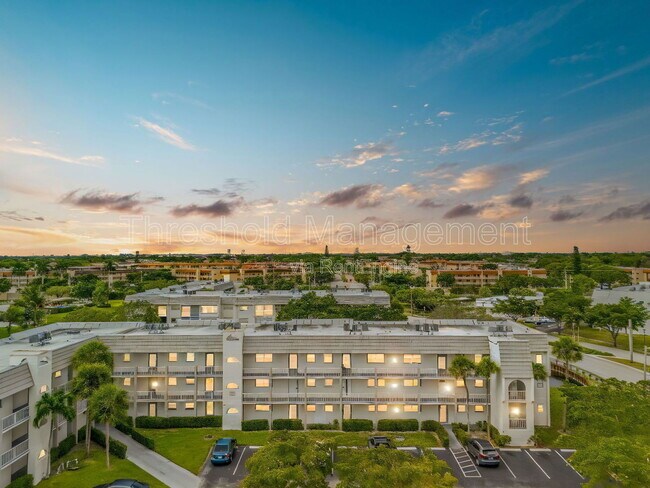 Building Photo - 8515 Sunrise Lakes Blvd