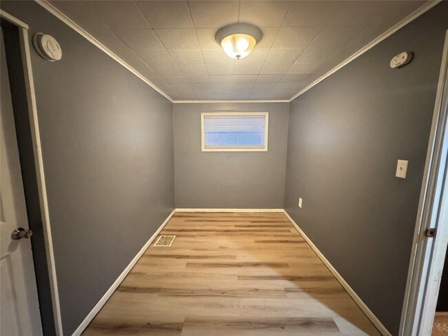 Building Photo - 9 Second St