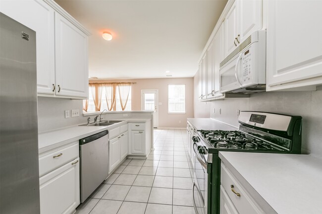 Building Photo - 6326 Veranda Green Trl
