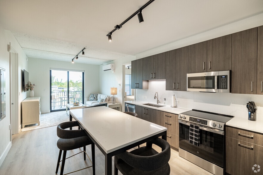 Gourmet Kitchen - The Bella Downtown