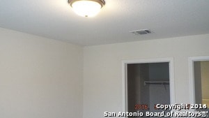 Building Photo - 6015 Clematis Trail