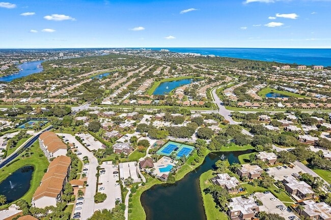 Building Photo - 1510 15th Ct