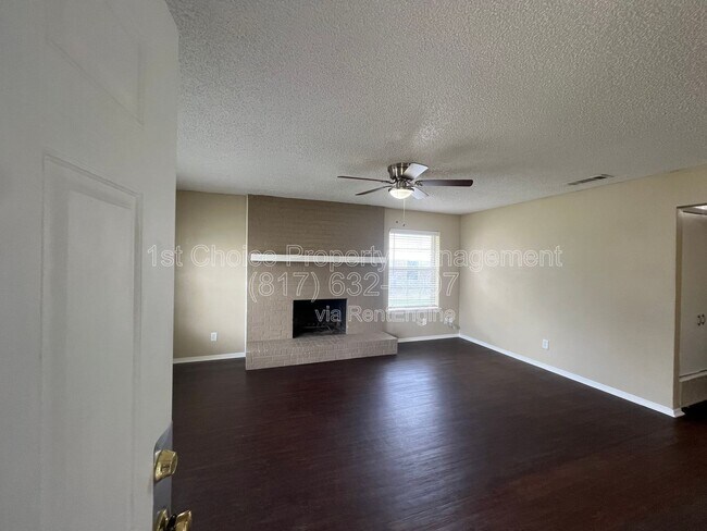 Building Photo - 7041 Crosstimbers Ln