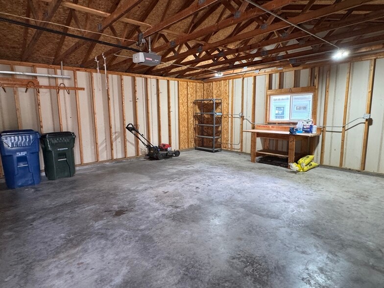 Building Photo - 1508 W 36th St