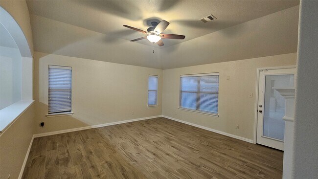 Building Photo - 10002 Blissfull Valley Ln