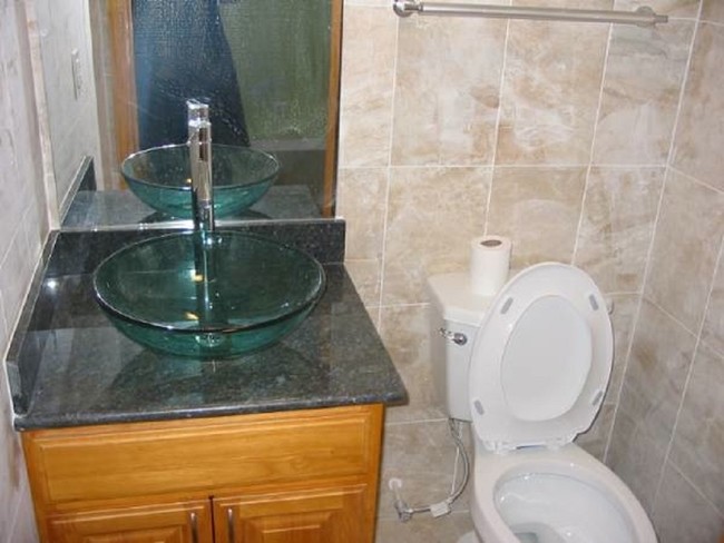 powder room - 3706 Mintwood St