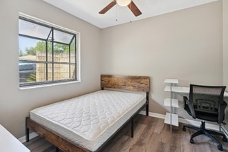 Building Photo - 511 SW 69th St