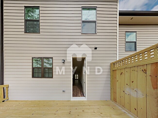 Building Photo - 4030 Maypop Ln
