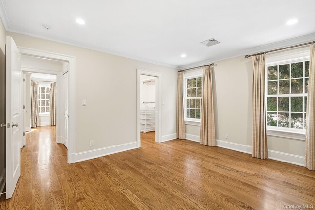 Building Photo - 59 Park Rd