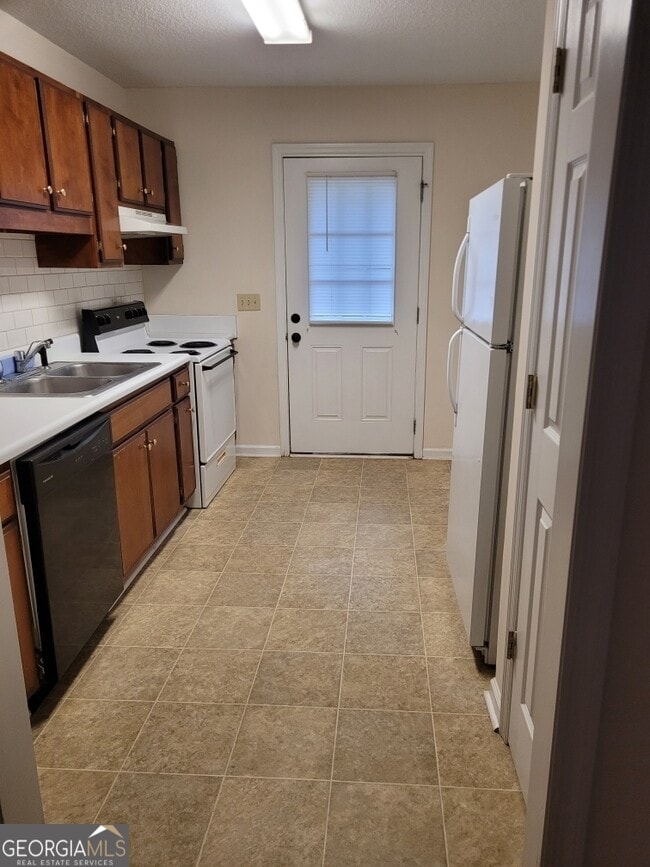 Building Photo - 615 Yorktown Pl