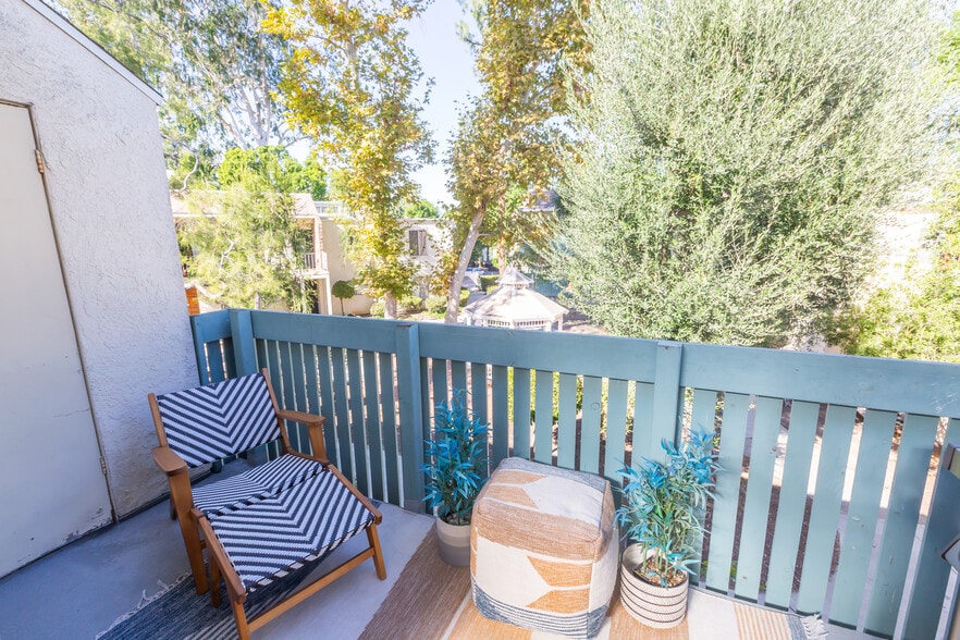 Building Photo - 5700 Etiwanda Ave