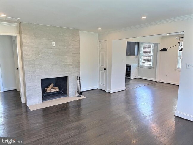 Building Photo - 2913 Fairlawn St