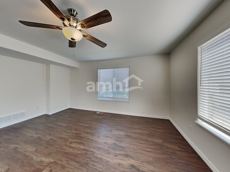 Building Photo - 2496 Sierra Springs Dr