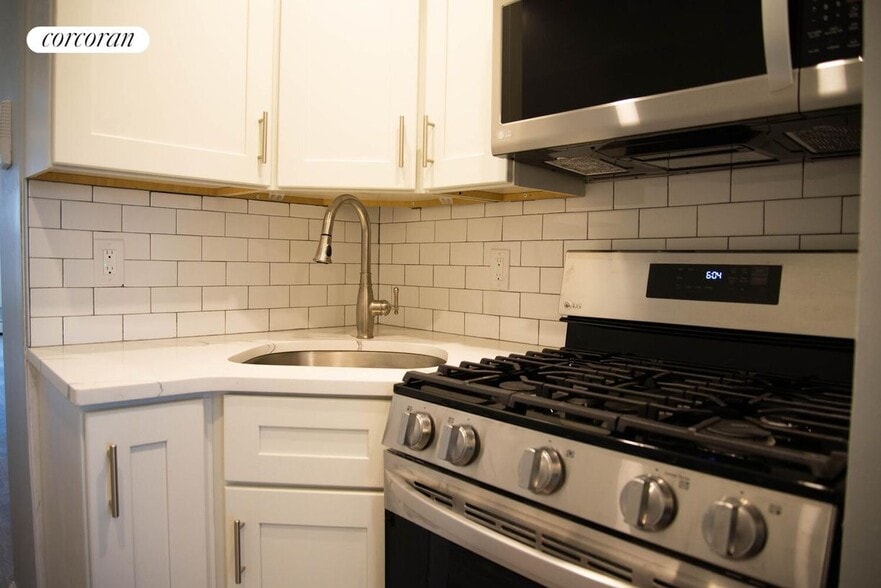 Building Photo - 162 W 123rd St