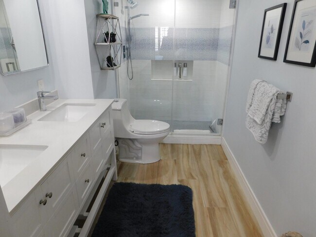 Building Photo - 2871 N Ocean Blvd