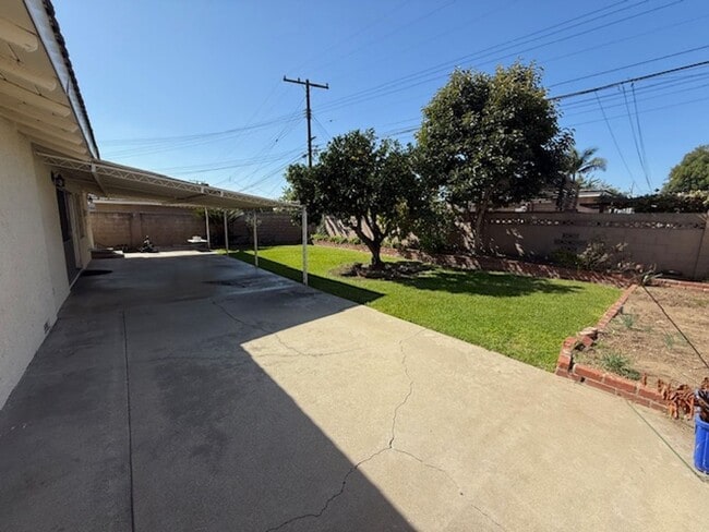 Building Photo - **LA MIRADA** Beautifully Maintained 3-Bedroom Home with Park-Like Yard