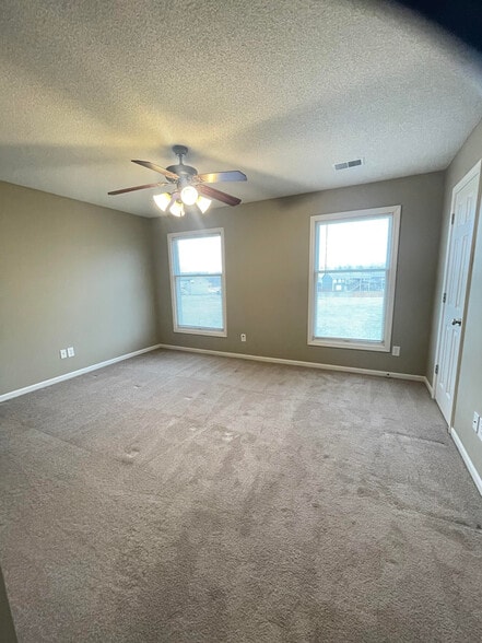 Building Photo - 4419 N 106th St