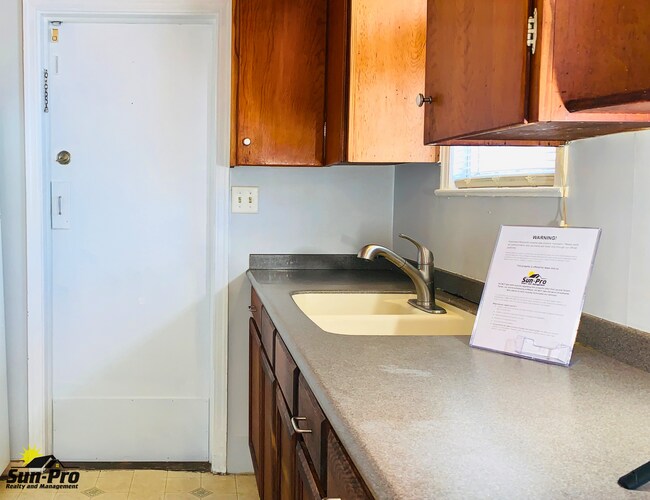 Building Photo - 517 Braddock Ave