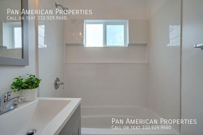 Building Photo - 92 E Market St