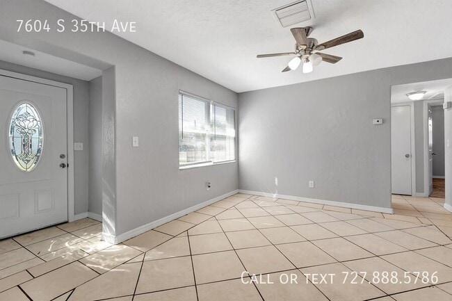 Building Photo - 7604 S 35th Ave