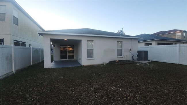 Building Photo - 7955 Carriage Pointe Dr