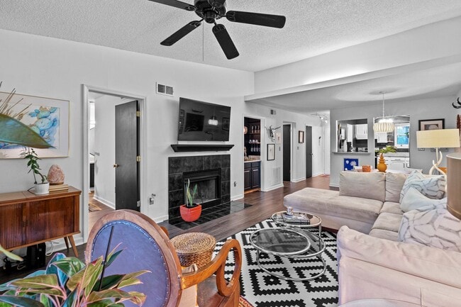 Building Photo - 2bd/2ba Condo on the Saluda River