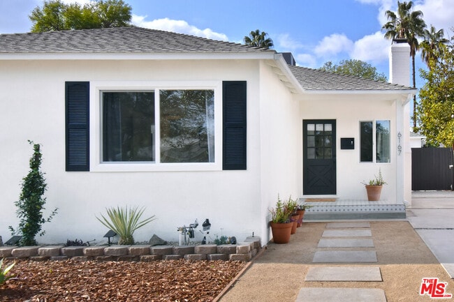 Building Photo - 6167 Costello Ave