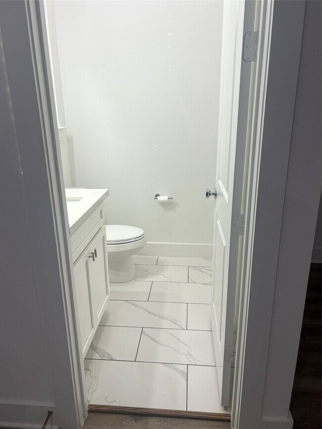 Building Photo - 4605 Lavatera St