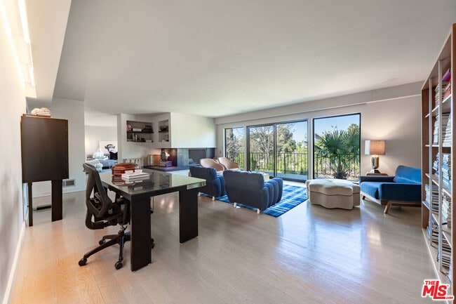 Building Photo - 1860 Lucile Ave