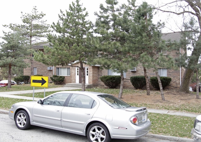 Building Photo - 138 Flintridge Dr