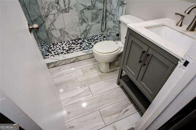 Building Photo - 620 Peachtree St NE