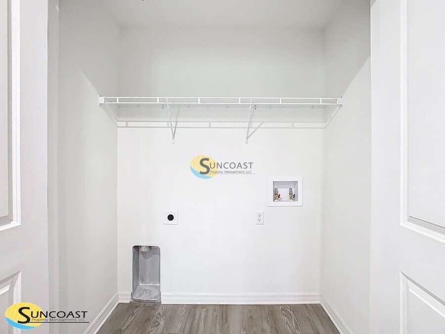 Building Photo - 3821 SW 43rd Ct