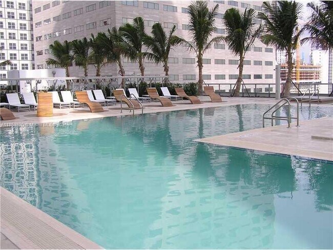Building Photo - 335 S Biscayne Blvd