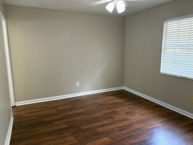 Building Photo - 4201 Woodhill Ct