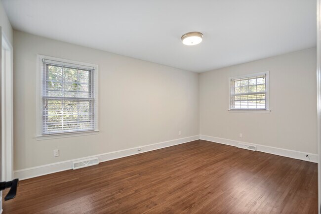 Building Photo - 5018 Beckford Dr