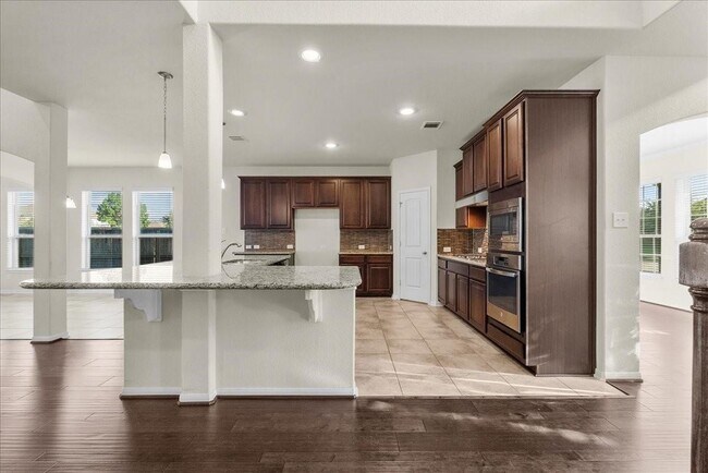Building Photo - 2246 Oakleaf Trail Ln