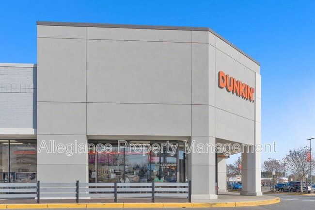 Building Photo - 6011 Curtier Dr