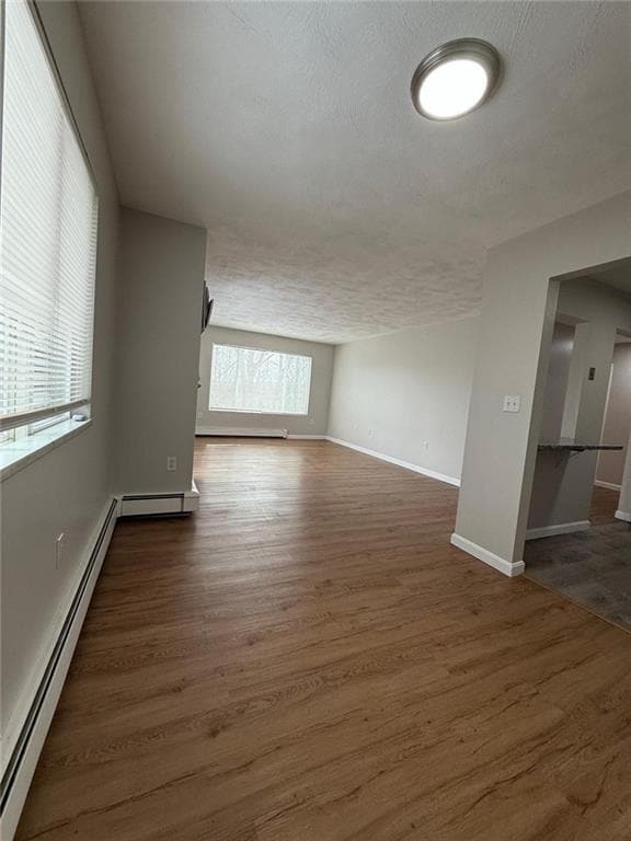 Building Photo - 400 New River Rd