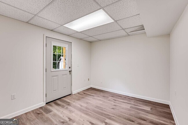 Building Photo - 9745 Loblolly Ln