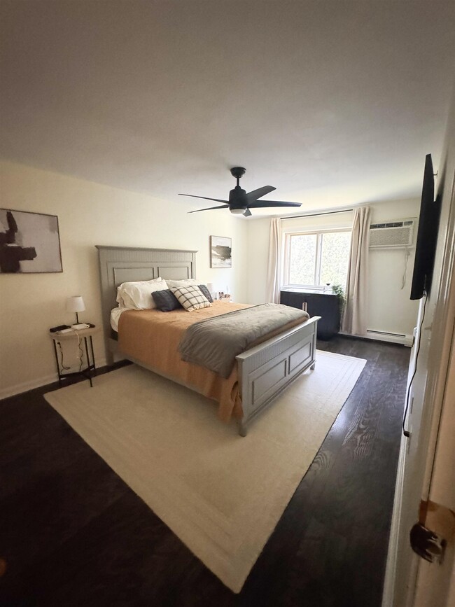 Building Photo - 98 Tideview Dr