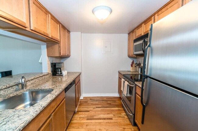 Building Photo - 127 Greyrock Pl