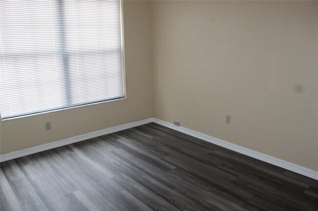 Building Photo - 9869 Aloma Bend Ln